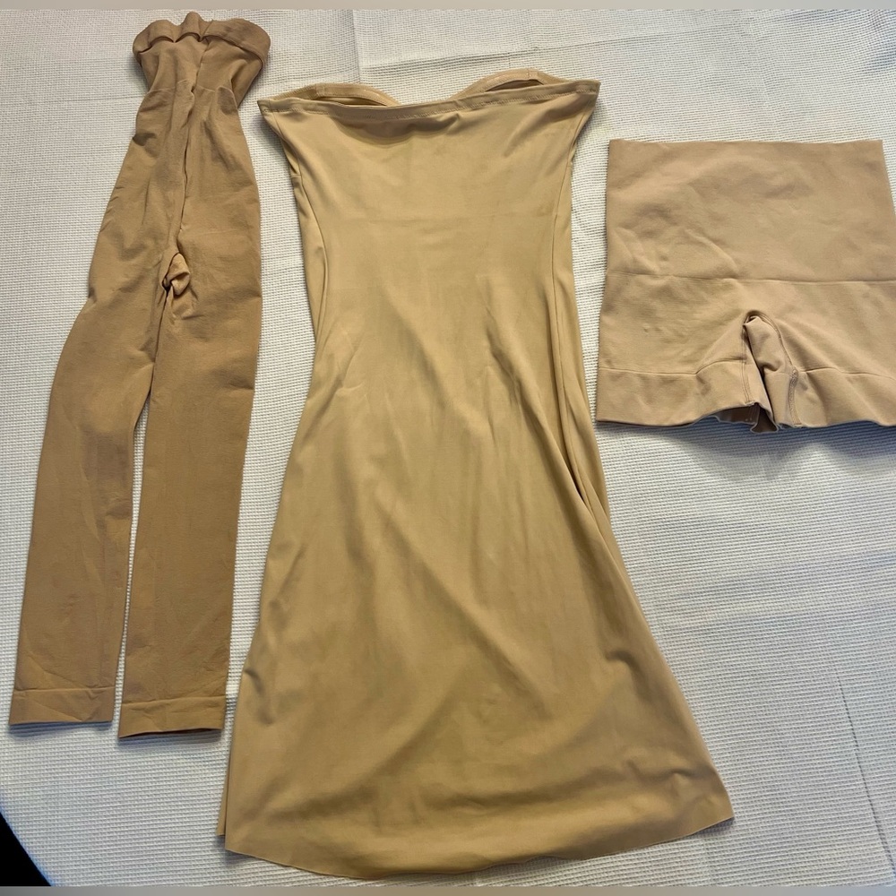 Lot 3 pc ASSETS (Lg) Shapewear (tummy-control capris, bodice slip, 4 1/2”shorts) - Picture 2 of 9